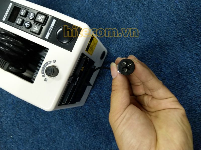 May-cat-bang-keo-cao-cap-m-1000-elm-hitecom-e15822